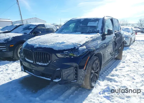 2026 BMW X5 xDrive40I z USA, uszkodzony, nr VIN 5UX23EU01T9044899
